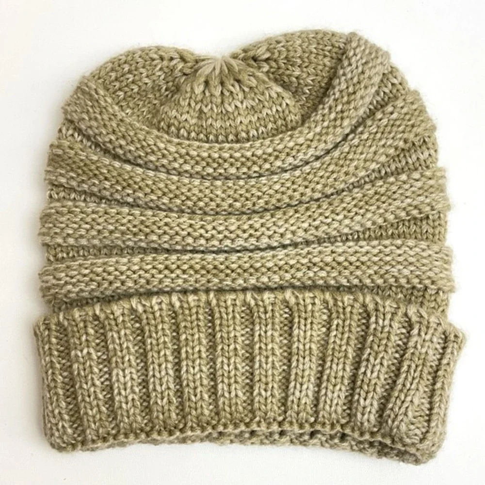 C.C. Women's‎ Chunky Knit Beanie One Size Tan Beige Hat Cap Stretch Winter